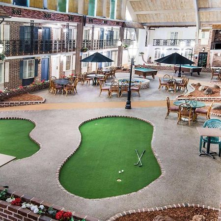 Howard Johnson By Wyndham Burlington Exterior foto